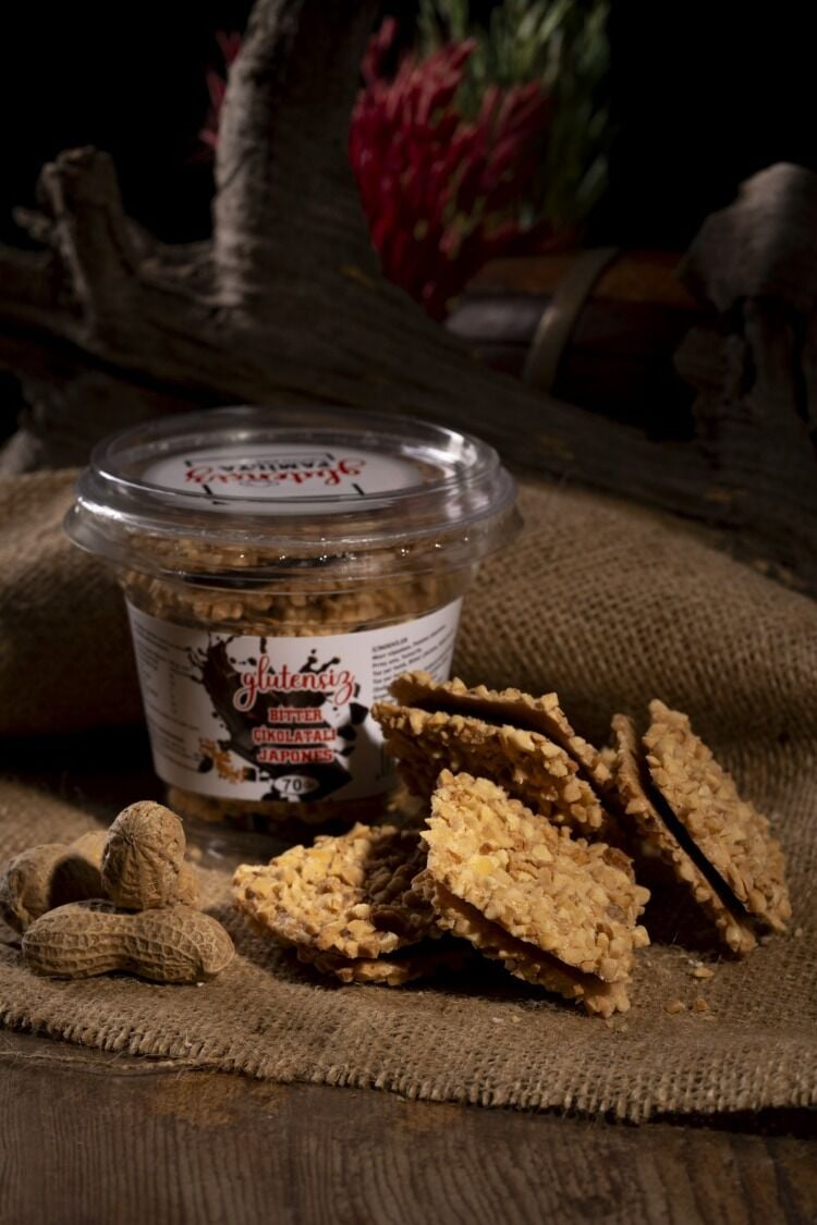Glutensiz Fıstıklı - Bitter Çikolatalı Japones - 70 Gr